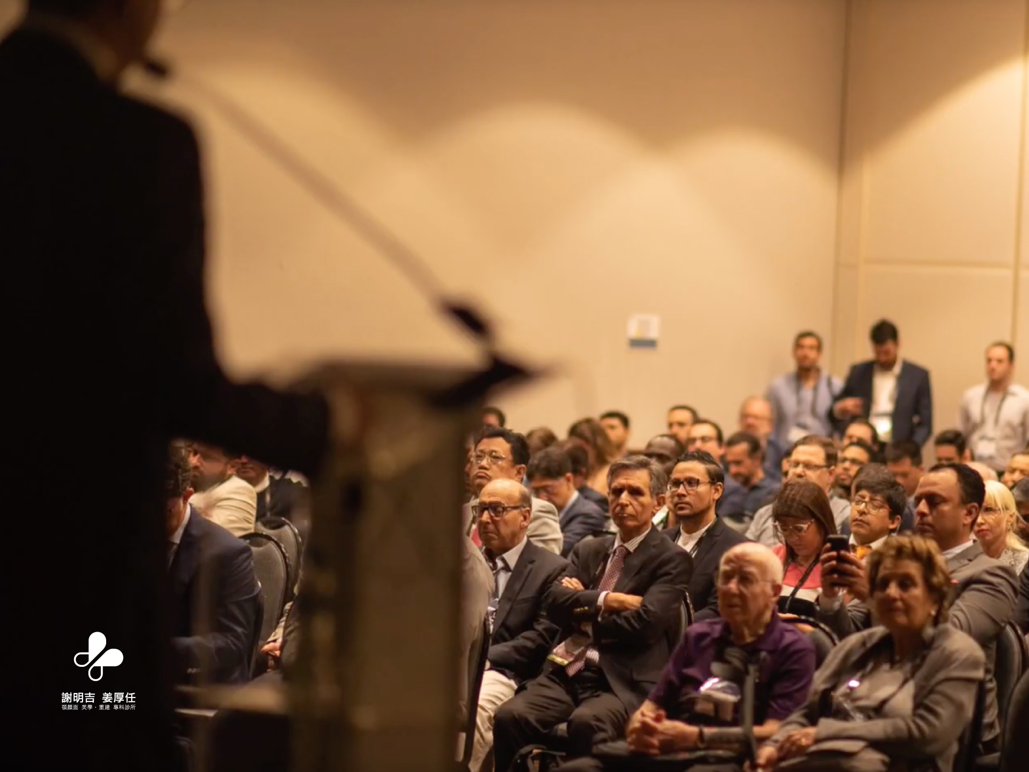2019-05-25 INTERNATIONAL ASSOCIATION OF ORAL AND MAXILLOFACIAL SURGEONS — ICOMS RIO 2019 — AESTHETIC OCCIPUT AUGMENTATION USING  CAD-CAM PREFABRICATED CUSTOMIZED POLYMETHYLMETHACRYLATE IMPLANT 相关照片 5